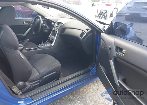 2010 Hyundai Genesis 2.0T z USA, uszkodzony, nr VIN KMHHT6KD0AU028044